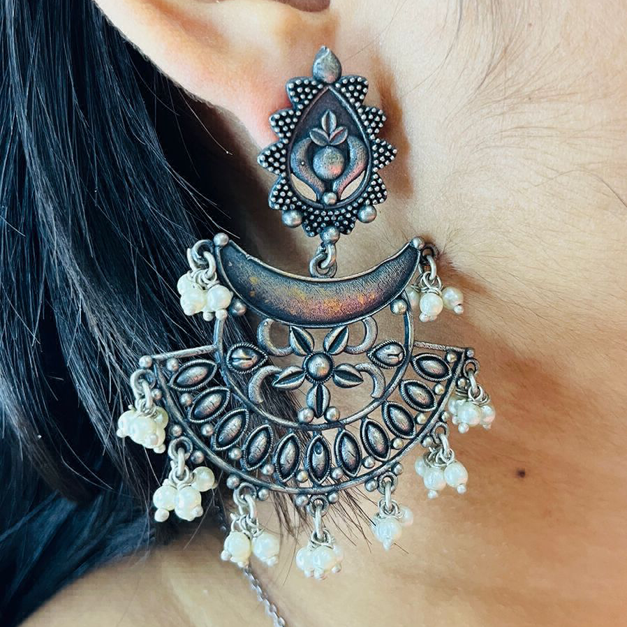 iconic oxidixed earring